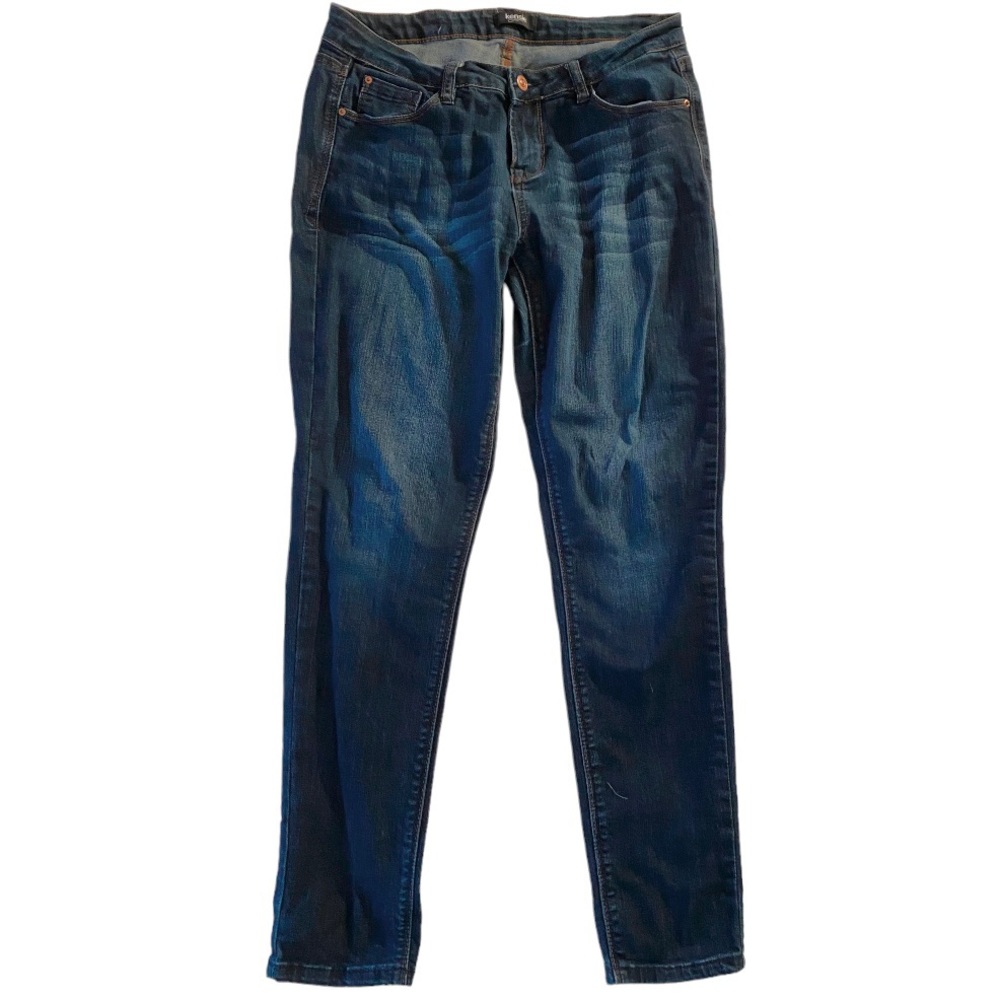 Kensie “pretty skinny” jeans in stretchy fabric